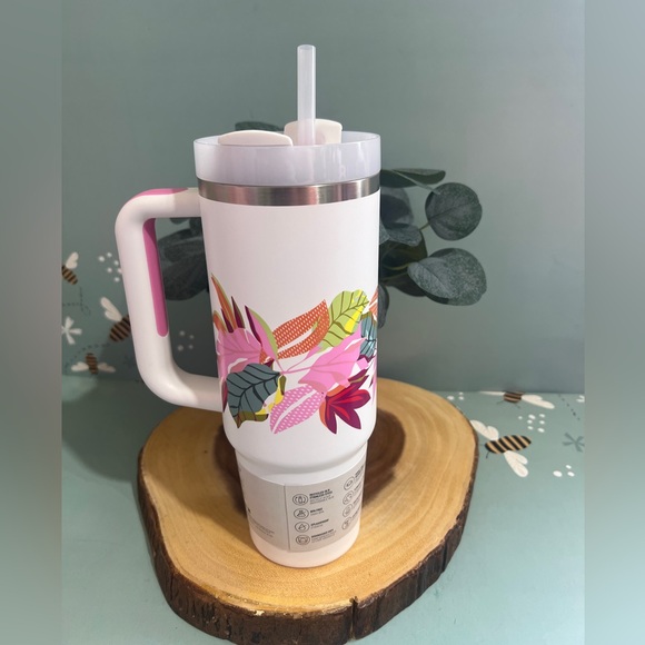 Stanley 30 oz. Quencher H2.0 FlowState Tumbler – Mother's Day Collection “White” - Picture 2 of 9